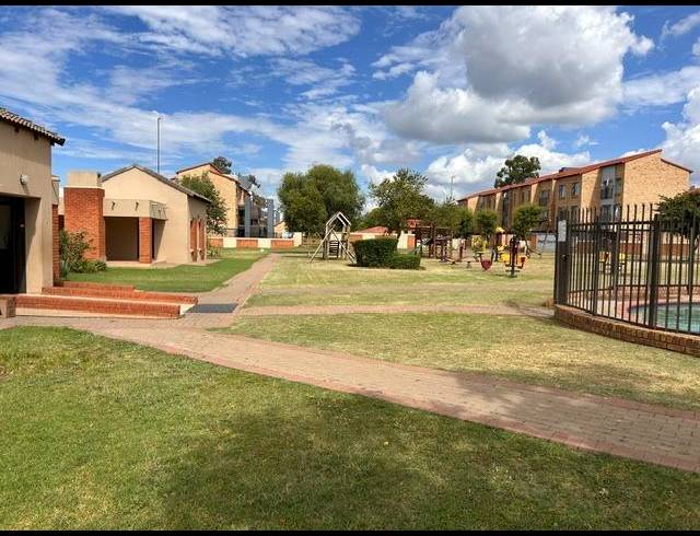 2 BEDROOM PROPERTY TO RENT IN THE ORCHARDS